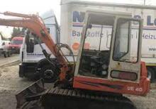 Minikoparki Hitachi UE 40