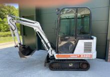 Minikoparki Bobcat X 320