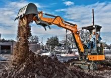 Minikoparki Hitachi ZX26U-6