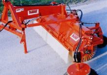 Mocowane zamiatarki Bugnot BA 250