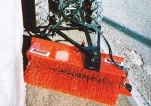 Mocowane zamiatarki Bugnot B.A.S. 140