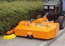 Mocowane zamiatarki Wiedenmann CombiClean 2350