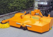 Mocowane zamiatarki Wiedenmann CombiClean 2600