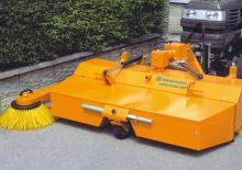 Mocowane zamiatarki Wiedenmann CombiClean 2600