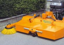 Mocowane zamiatarki Wiedenmann CombiClean 2604