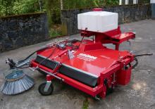 Mocowane zamiatarki Grünig GSO 1500