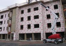 Kołowe przegubowe podnośniki koszowe Dino Lift Rhino 185 XTS