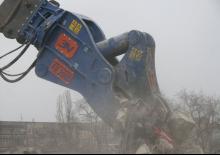 Rozdrabniacze betonu TREVI BENNE F 20RRD