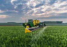 Opryskiwacze samojezdne John Deere R4050i