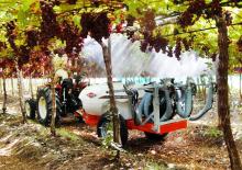 Opryskiwacze zaczepiane Kuhn Arbo 1000 Maozinha