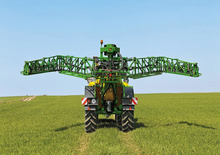 Opryskiwacze zaczepiane John Deere R 944 i