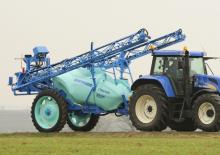 Opryskiwacze zaczepiane Berthoud TRACKER 3200 
