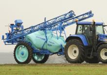 Opryskiwacze zaczepiane Berthoud TRACKER 3200 