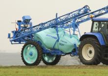 Opryskiwacze zaczepiane Berthoud TRACKER 3200 