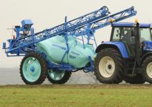 Opryskiwacze zaczepiane Berthoud TRACKER 3200 