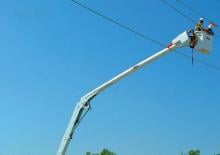 Platformy robocze na wysięgniku przegubowym mocowane na ciężarówce Altec AN32E