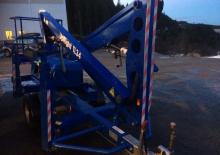 Platformy robocze na wysięgniku przegubowym mocowane na przyczepie UpRight TL 34