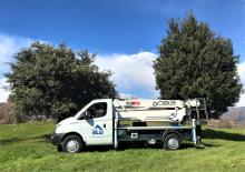 Platformy robocze na wysięgniku teleskopowym mocowane na ciężarówce CELA DT15 blu