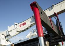 Platformy robocze na wysięgniku teleskopowym mocowane na ciężarówce Elliott Equipment E190 E-Line
