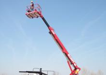 Platformy robocze na wysięgniku teleskopowym mocowane na ciężarówce Elliott Equipment L60R HiReach 