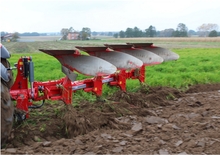 Pługi Unia Ibis LS 4+ 