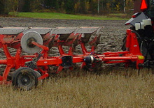 Pługi Kuhn Multi-Master 122 NSH 4