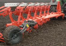 Pługi Kuhn Vari-Master 152 T 5