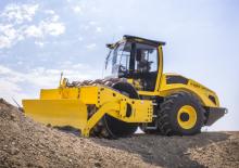 Pojedyncze walce drogowe Bomag BW 213 DH+P-5