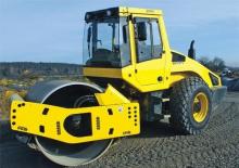 Pojedyncze walce drogowe Bomag BW 213 DHC-4