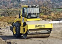 Pojedyncze walce drogowe Bomag BW 214 DH-4