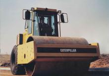 Pojedyncze walce drogowe Caterpillar CS-583