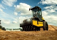 Pojedyncze walce drogowe New Holland V110PD