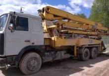 Pompa do betonu mocowana na ciężarówce Elba AP 9020