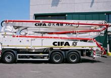 Pompa do betonu mocowana na ciężarówce CIFA K 48