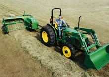 Prasa kostkująca John Deere 338