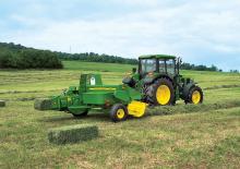 Prasa kostkująca John Deere 459