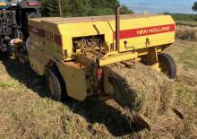 Prasa kostkująca New Holland B 940 ASY