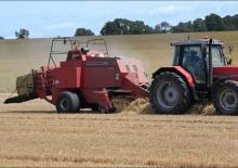Prasa kostkująca Massey Ferguson MF 185 S2