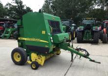 Prasy rolujące John Deere 572
