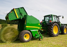 Prasy rolujące John Deere 678