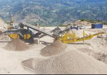 Przesiewacze mobilne Rubble Master CS 4800 2D