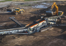 Przesiewacze mobilne Metso Lokotrack ST2.8E