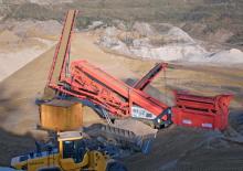 Przesiewacze mobilne Sandvik QA 340