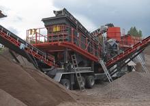 Przesiewacze mobilne Sandvik UH320E
