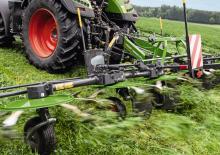 Przetrząsacze karuzelowe Fendt Lotus 770