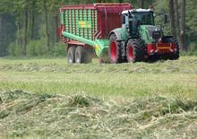 Przyczepy silosowe Strautmann Giga-Vitesse CFS 4401