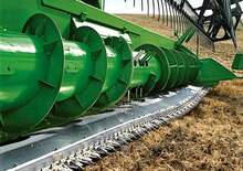 Przyrządy żniwne do kombajnów zbożowych John Deere 635F Hydra Flex