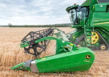 Przyrządy żniwne do kombajnów zbożowych John Deere 730 Premium Flow