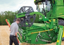 Przyrządy żniwne do kombajnów zbożowych John Deere 735 Premium Flow