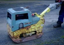 Rewersyjne Zagęszczarki / płyty wibracyjne Ammann AVH 4020